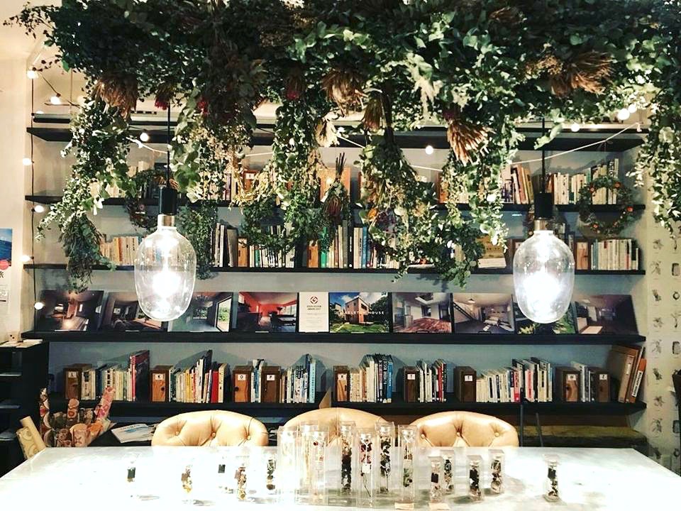 【泊まれる蔵PROJECT】ワークショップイベント「花を飾る」