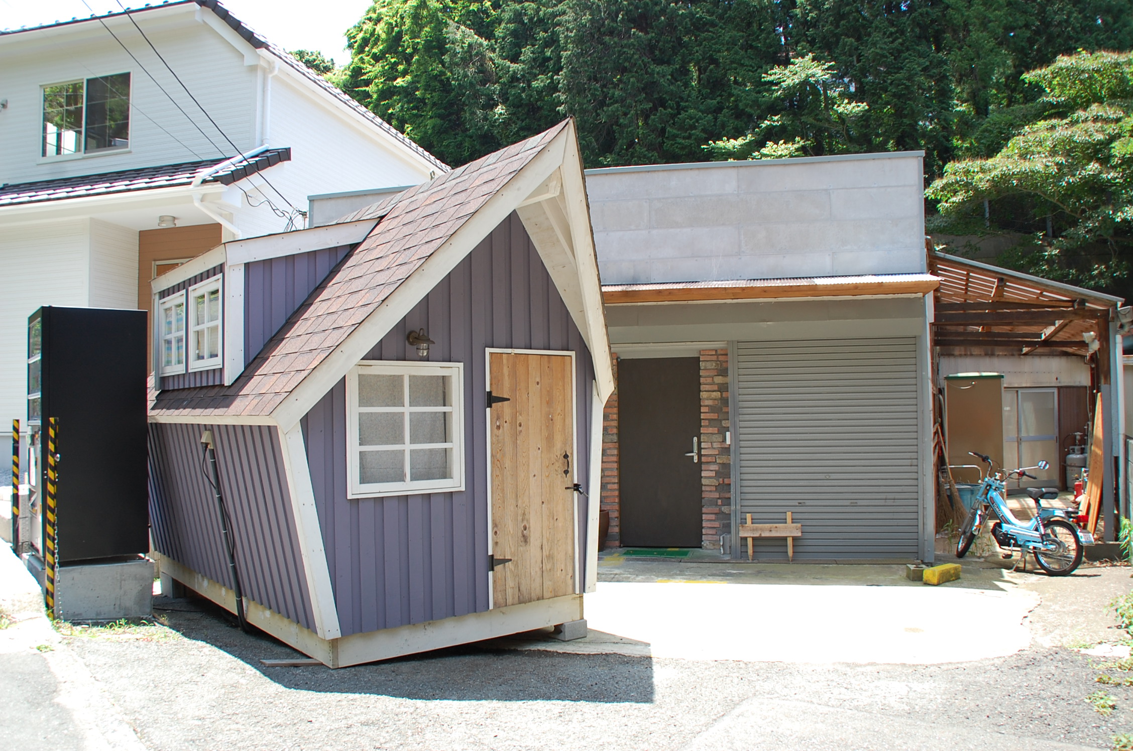 物件オーナー、投資家、借り手が一緒に廃工場をリノベ。 桜山シェアアトリエ